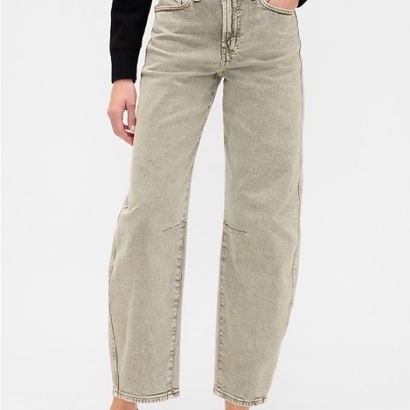 GAP Women's Barrel Khaki High Rise (Distressed Green Color) Jeans - Picture 2 of 7